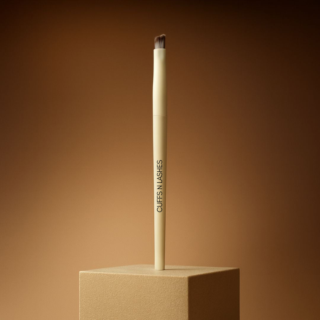 Cuffs n Lashes Pro Makeup Brush – Angled Brush