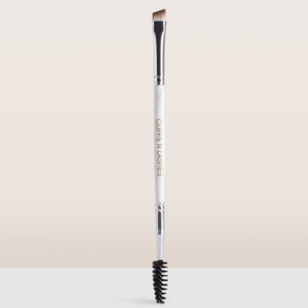 06 Dual Brush (Fine angled brow brush & Spoolie)