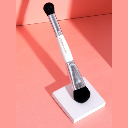 03 Dual Brush ( Concealor & Foundation Brush)