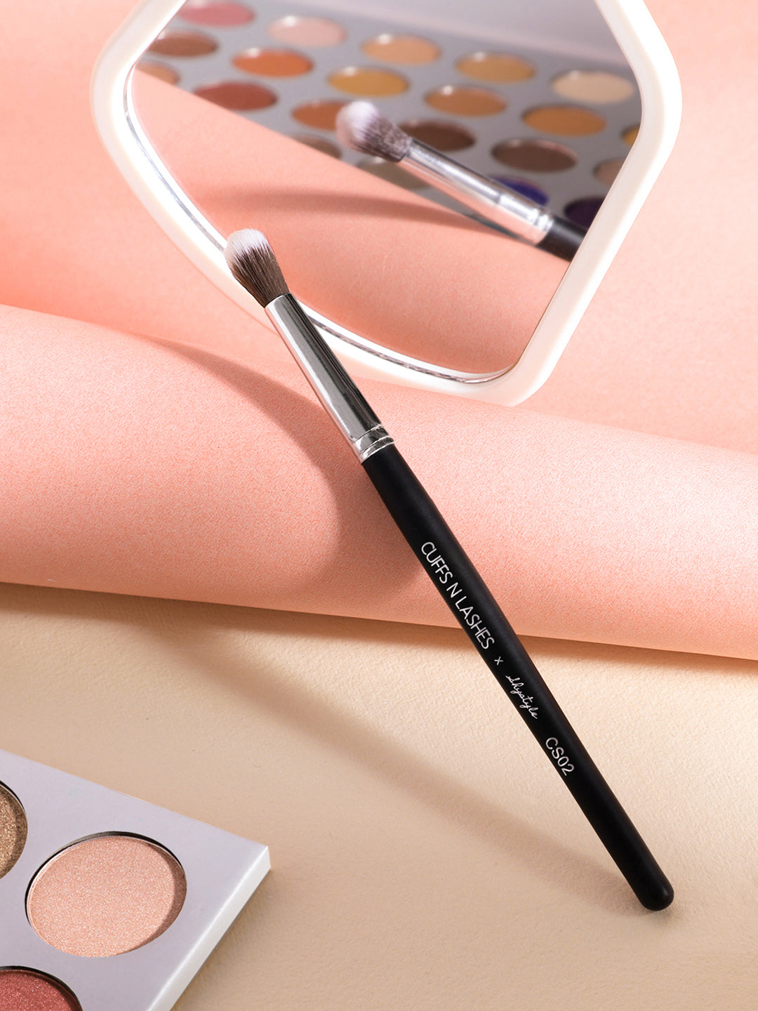 Cuffs N Lashes X Shystyles Makeup Brush - CS02  Fluffy Brush