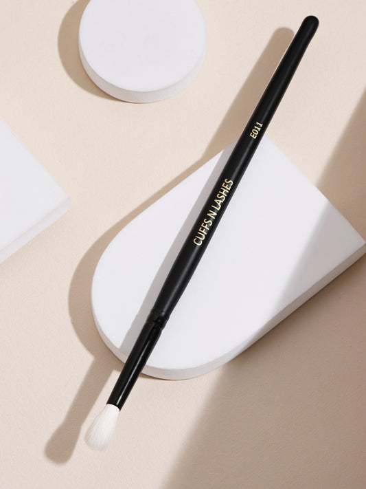 Cuffs N Lashes Makeup Brushes , E011 Small Eye Shadow Blending Brush