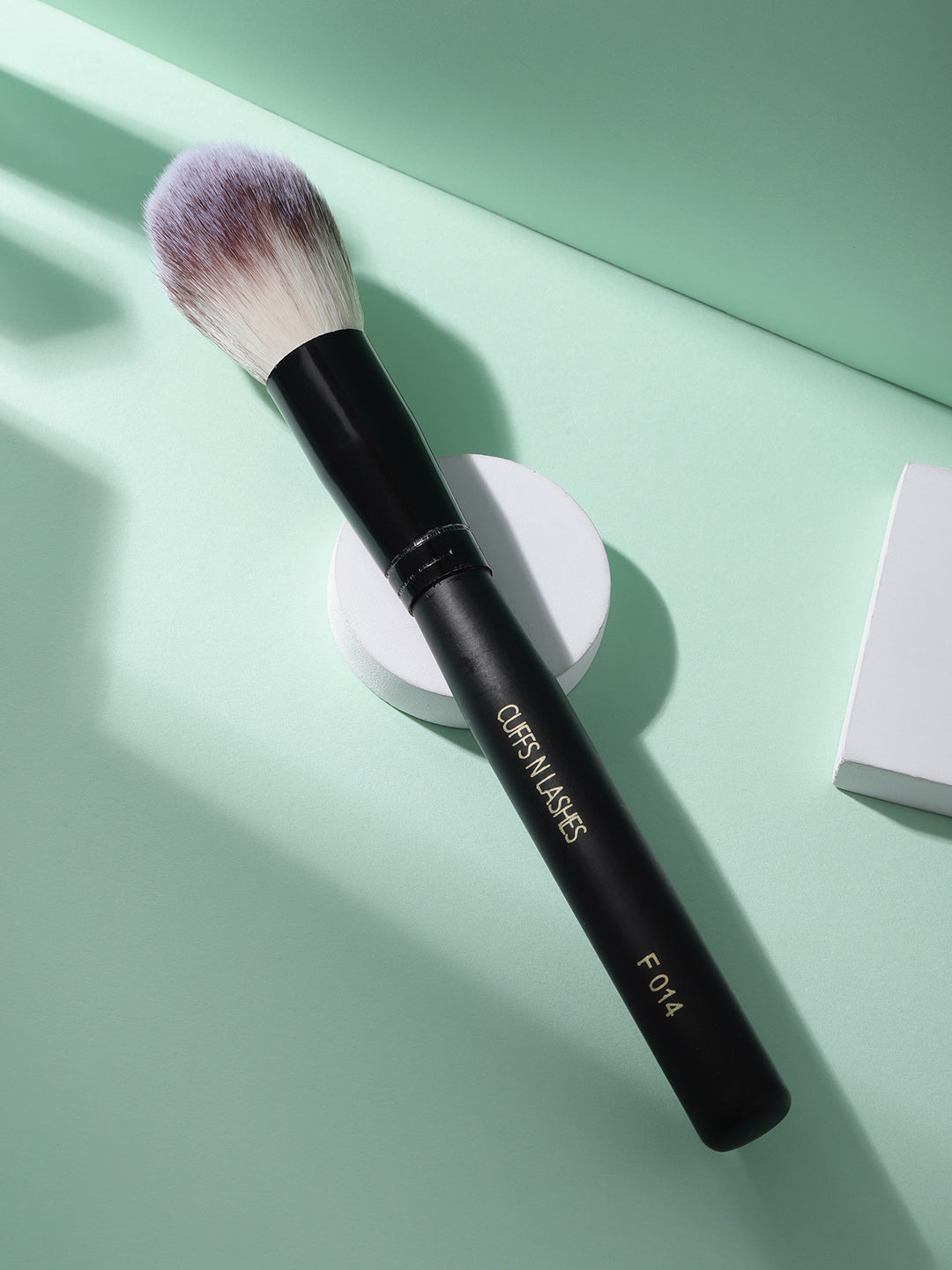 Cuffs N Lashes Makeup Brushes, F014 Powder/Blush Brush