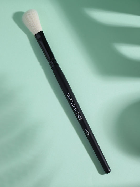 Cuffs N Lashes Makup Brush, F023 Highlighter Brush